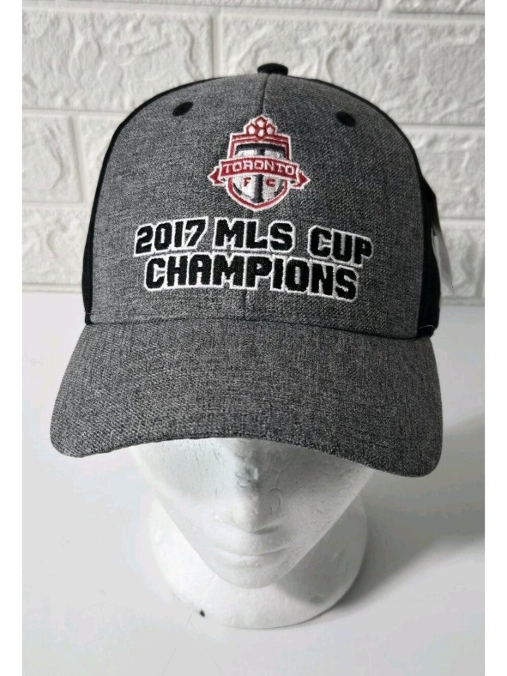 NWT Toronto FC 2017 MLS Cup Champions-Gray/Black Adidas Hat Cap New With Tags